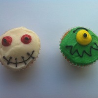 Halloween Monster Cupcakes 2 Mini Monster Cupcakes