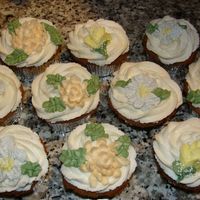 Buttercream Cupcakes lemon cupcake with lemon buttercream frosting