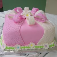 Pink And White Fondant Cake 