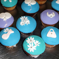 Cupcakes for a 17th birthday had to be princessy but cool!