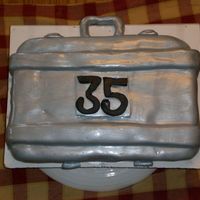 Deal Or No Deal Case bday cake for my dh. He's a big fan of the show, and turns 35.