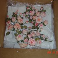 Dsc01040.jpg flower sprays for a wedding cake