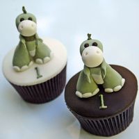 Baby Dino Cupcakes 