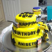 Transformer Bumblebee Cake Transformer Bumblebee cake