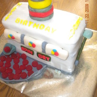 Casino Cake #2 Another slot machine cake. Death by Chocolate. Fondant embellishments.