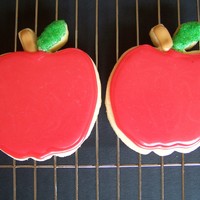 Apple Cookies I was trying out a new cookie recipe and decided to use a cookie cutter I have never used before. The leaf is covered in green sugar,...