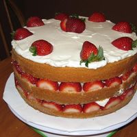 Strawberries And Cream Cake 
