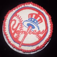 P7160113.jpg A funfetti Yankee's cake with FBCT