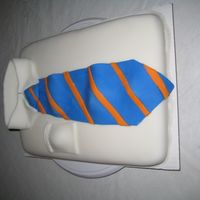 Img_1470.jpg My 2nd fondant cake.