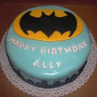 Batman Vanilla cake with buttercream filling and MMF
