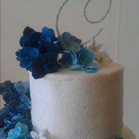 Blue Hydrangea Wedding Cake Blue Hydrangea and Stephanotis flowers made from gum paste.