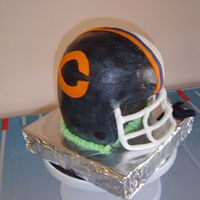 Half And Half Helmet This was for our Super bowl party 2007. One side of the cake was the Chicago the other was for the Colts. It was in the center of the table...