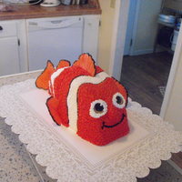 Nemo He is made of all buttercream and fins are made of gum paste