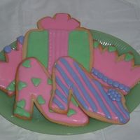 Queen For A Day A mistake with a happy ending. A rolled lemon buttercream that couldn't be substituted for proper fondant on a cake, made great...