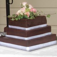 Cake.jpg first cake ive dun for a wedding.. :)