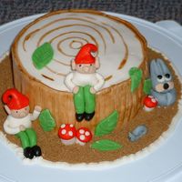 Woodland Elves I saw this cake in a book and decided to make it for a friend of mine for her homecoming party. She'd been away for the summer as a...