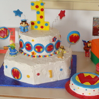 Wonder Pets Buttercream cakes with fondant accents