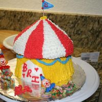 Sister's Birthday Cake! I made this cake for my sister's 22nd birthday on May 24th. She wanted me to use my large cupcake cake pan, so I did... Just not how...