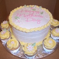 Mothers Day Cake Gumpaste Daisys and the writting was done with my Cricut Cake.