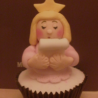 Christmas Carol Singer Cuppy cake for my good friend as an extra Crimbo gift - it even looks a bit like her lol ;o)