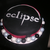 Eclipse Cake I made this cake for my daughters birthday.