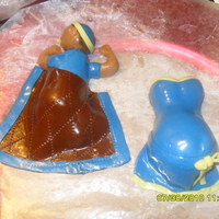 Fondant Figures/toppers For Baby Shower Cake I have the pleasure of making my own baby shower cake so I made these toppers to go with it. I like the pregnant belly cakes but couldn&#...