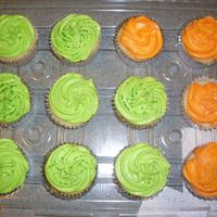 Another 84 Cupcake Order Just my vanilla cupcakes with my buttercream. It was a little easier, I only had 2 colors to do!!! LOL! TFL!
