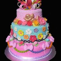 Crazy Colored Wedding Cake! I love making these kind of cakes the make me happy :)The bride and groom trusted me and they didn't gave me any directions i hope...