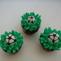 Soccer Ball Cupcakes 