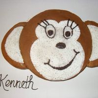 Monkey Cake Got this idea from someone on cc, sorry i forgot where i got it from. This cake was so fun to make, and is the 4th cake i ever decorated....