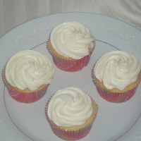 Almond Swirls This was my first time doing swirly cupcakes, haha. Vanilla WASC with Almond BC swirls