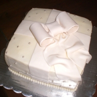 "the Present" Cake 