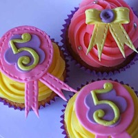 Birthday Cupcakes 5th Birthday cupcakes for a little girlall vanilla
