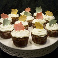 Pumpkin Spice Cupcakes Yummy Pumpkin Spice Cupcakes with Honey Cream Cheese Frostong and sugar paste leaves