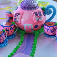 I'm A Little Tea House This is the cake for my daughter's fourth birthday. She is my one and only cake helper, and we started this whole cake thing together...