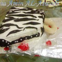 First Mini Cake + Zebra Stripes This is my first mini cake and first attempt at the zebra stripes