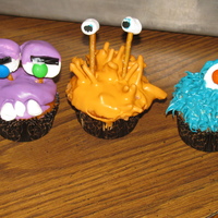 Monsters Made these cupcakes for my son's preschool class for Halloween!