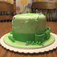Green Derby This is the result of a cake class I took to learn about rolled fonsdant The instructions were for a pink polk-a-dot cake with a bow on top...