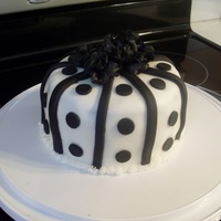 Black/white Dot Cake 