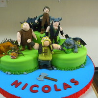 Dragons ALL WAS MADE Y GUM PASTE, NO MOLDS.
