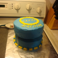 Yo Yo Cake used 9 inch round pan, and put a 4 inch round board inbetween