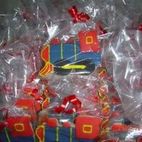 Zacks_Party.jpg Two dozen cookies for a little boy's third Birthday party.Not to bad with a broken finger.lol