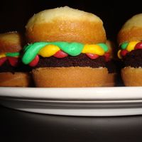 Hamburger Cupcakes! 