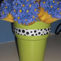 Cupcake Bouquet I made this bouquet for my Church's auction they had to raise funds for a new building! Thanks for looking!!!