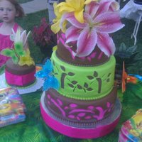 Hawaiian Themed Wedding Cake 