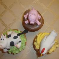 Farm Cupcakes I had my daughter's B-day party at a farm and I made these cupcakes for the party!