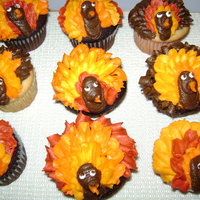 Turkey Cupcakes Thanks to everyone on CC for their ideas. These were choc. and vanilla cupcakes. I took them to work and they were such a big hit. I...
