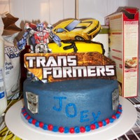 Transformers BC frosting( defiantly a learning experience...i was limited on time and supplies)but my son loved it