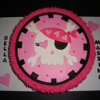 Girly Pirate Skull Vanilla cake with vanilla BC and MMF. Made to match the party theme.