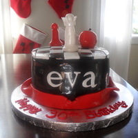 Twilight2 All fondant...that's my little guy in the back doing his impersonation of Edward : )